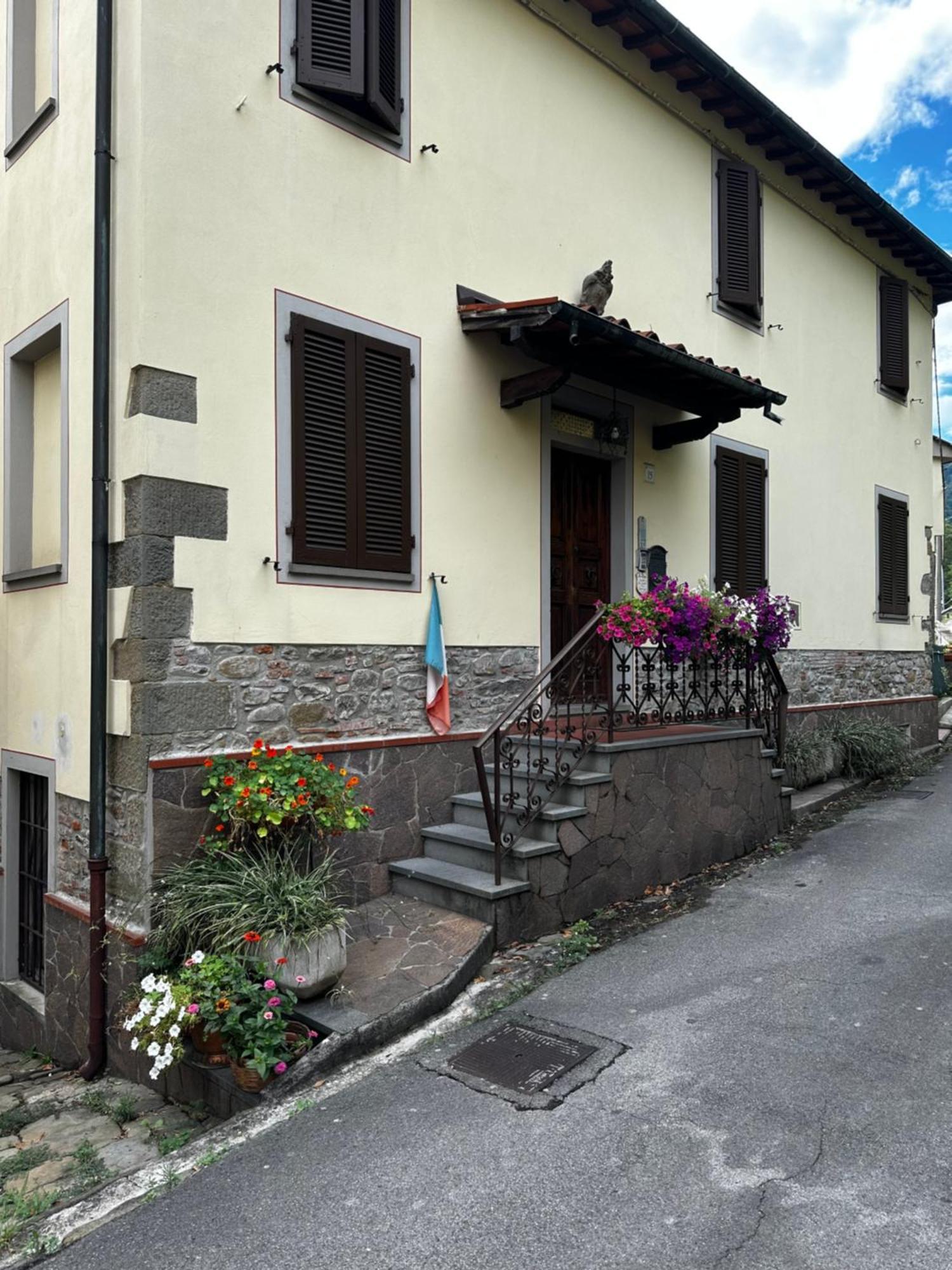 A Collodi Io & Mamma Bed & Breakfast Exterior photo